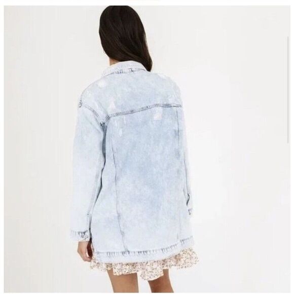 Free People Medium Destroyed Long and Lean Trucker Jacket Oversize OB1305529 - Picture 3 of 12